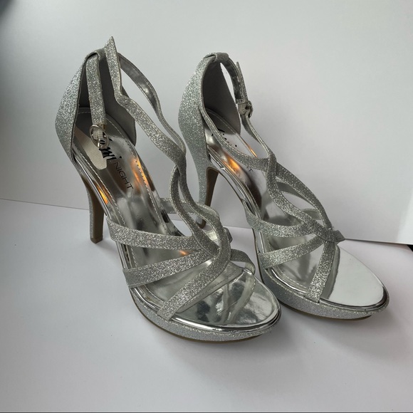 Size 8 Fiona Night Silver Sparkly High Heels - Picture 3 of 13